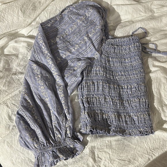 SOLD ON MERCARI; American Eagle Top - Picture 2 of 2